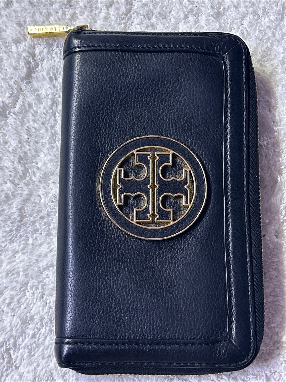 Tory Burch Navy Leather Zip Phone Wallet with Gold Emblem